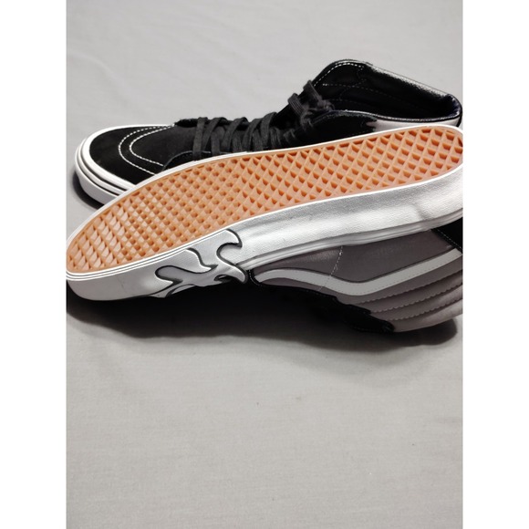 NWOB VANS Sk8-Hi Flame Men 13 High Top Black Suede & Canvas Skate Shoes Athletic - Picture 11 of 14